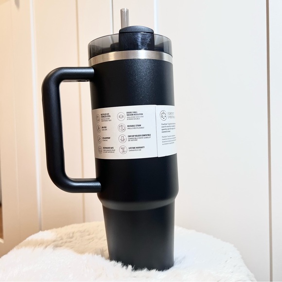 Stanley Tumbler Black - Picture 2 of 3